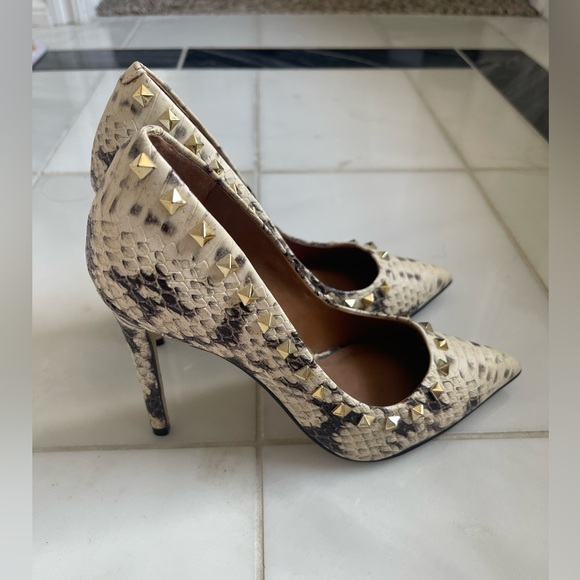 Steve Madden Proto Natural Snake and Gold Studded Pumps - Picture 3 of 5